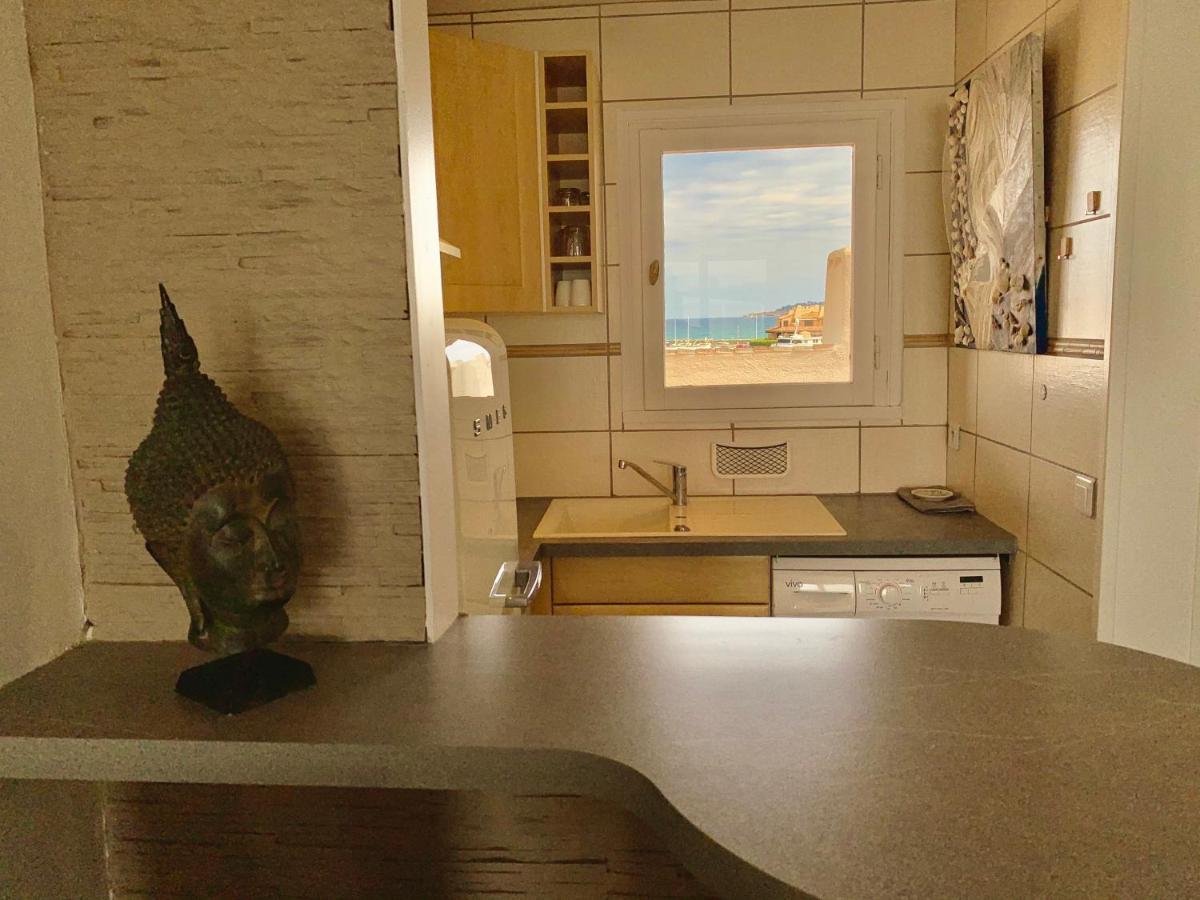 Appartement Les marines, 2min Plage, accès direct port à Cogolin Extérieur photo