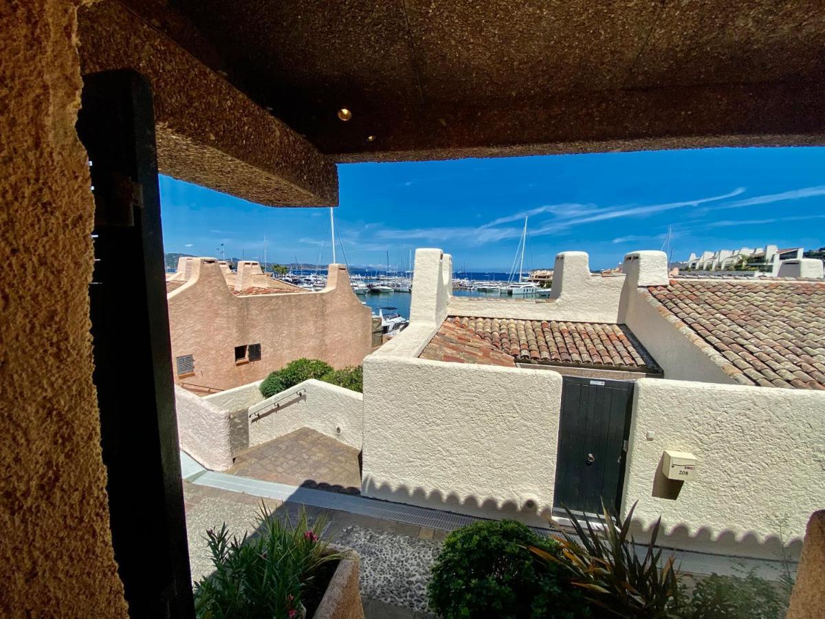 Appartement Les marines, 2min Plage, accès direct port à Cogolin Extérieur photo